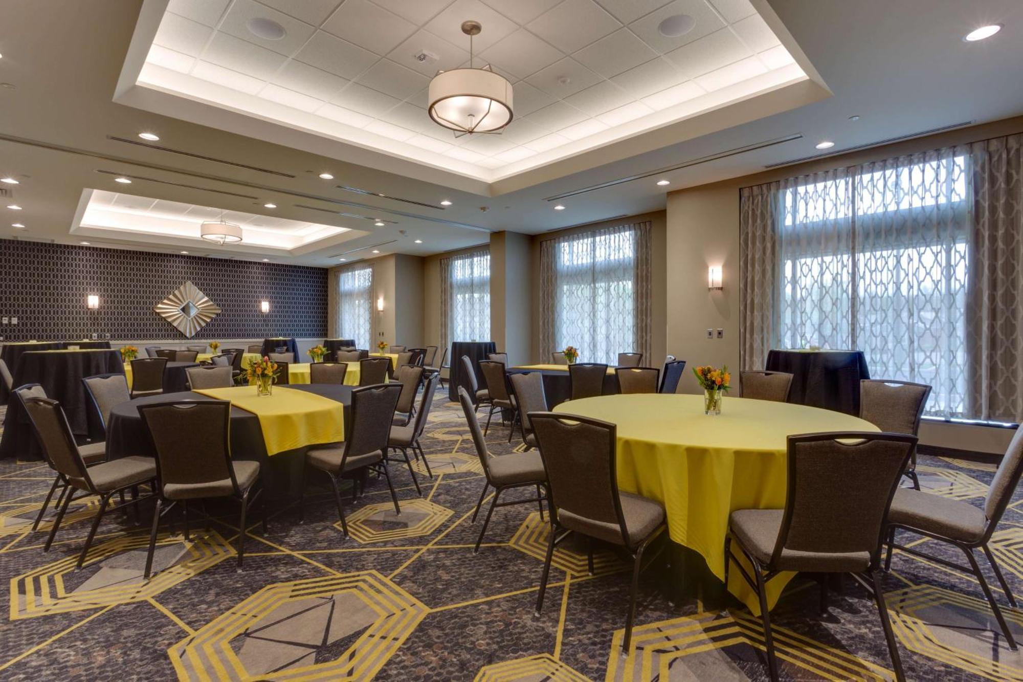 Drury Inn & Suites Pittsburgh Airport Settlers Ridge المظهر الخارجي الصورة