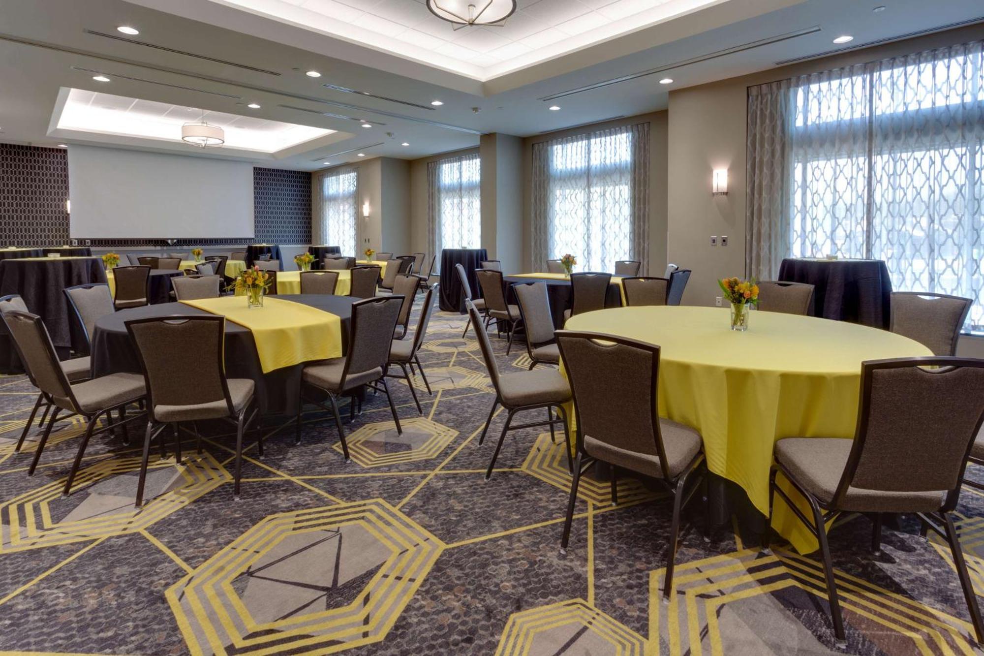 Drury Inn & Suites Pittsburgh Airport Settlers Ridge المظهر الخارجي الصورة